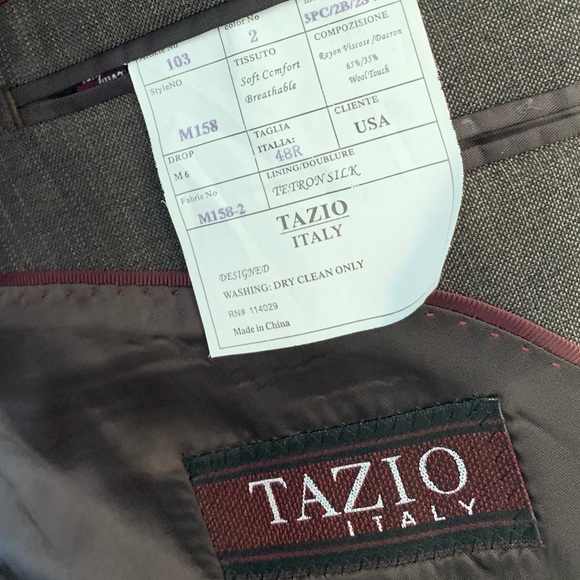 🎉SALE🎉 NWOT / Men’s 3 piece Suits / Size 48R - Picture 2 of 4